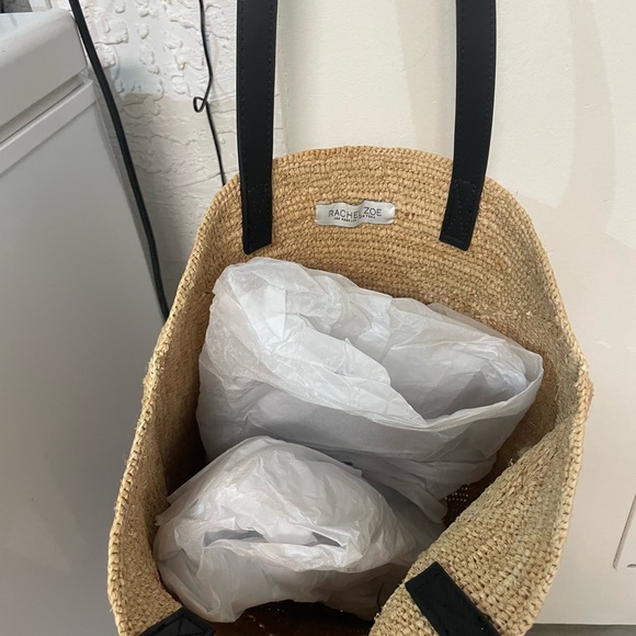 Rachel Zoe Tan Woven Tote Bag with leather straps
Foldable- puzzle bag lookalike - Picture 8 of 8